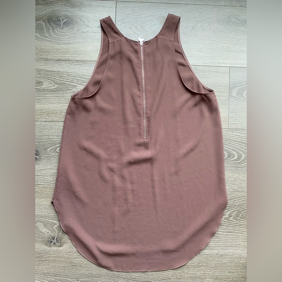 Aritzia Wilfred Sevres Sleeveless Zip Back Blouse - Picture 3 of 5